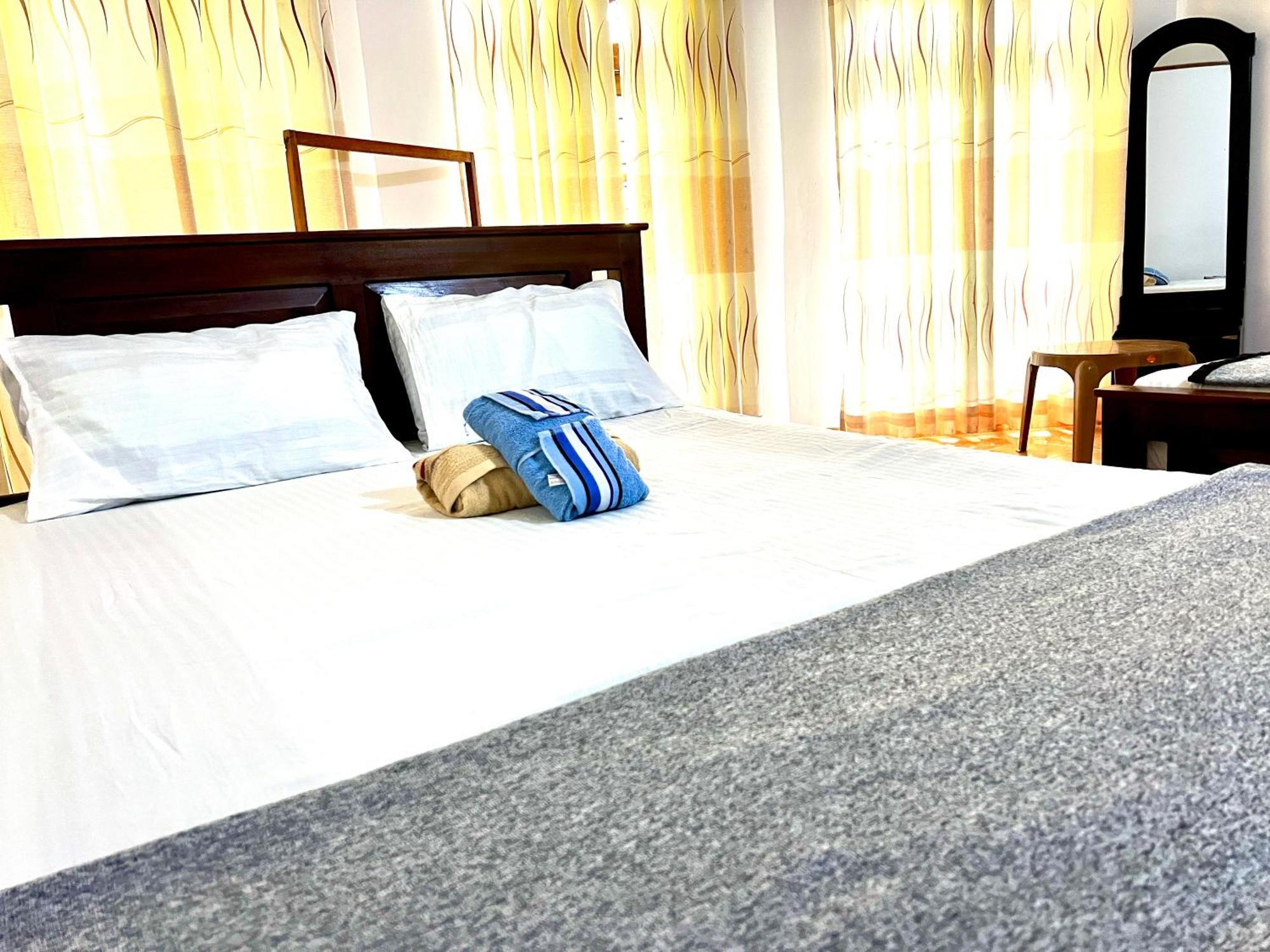 Pineview Lodge אלה מראה חיצוני תמונה