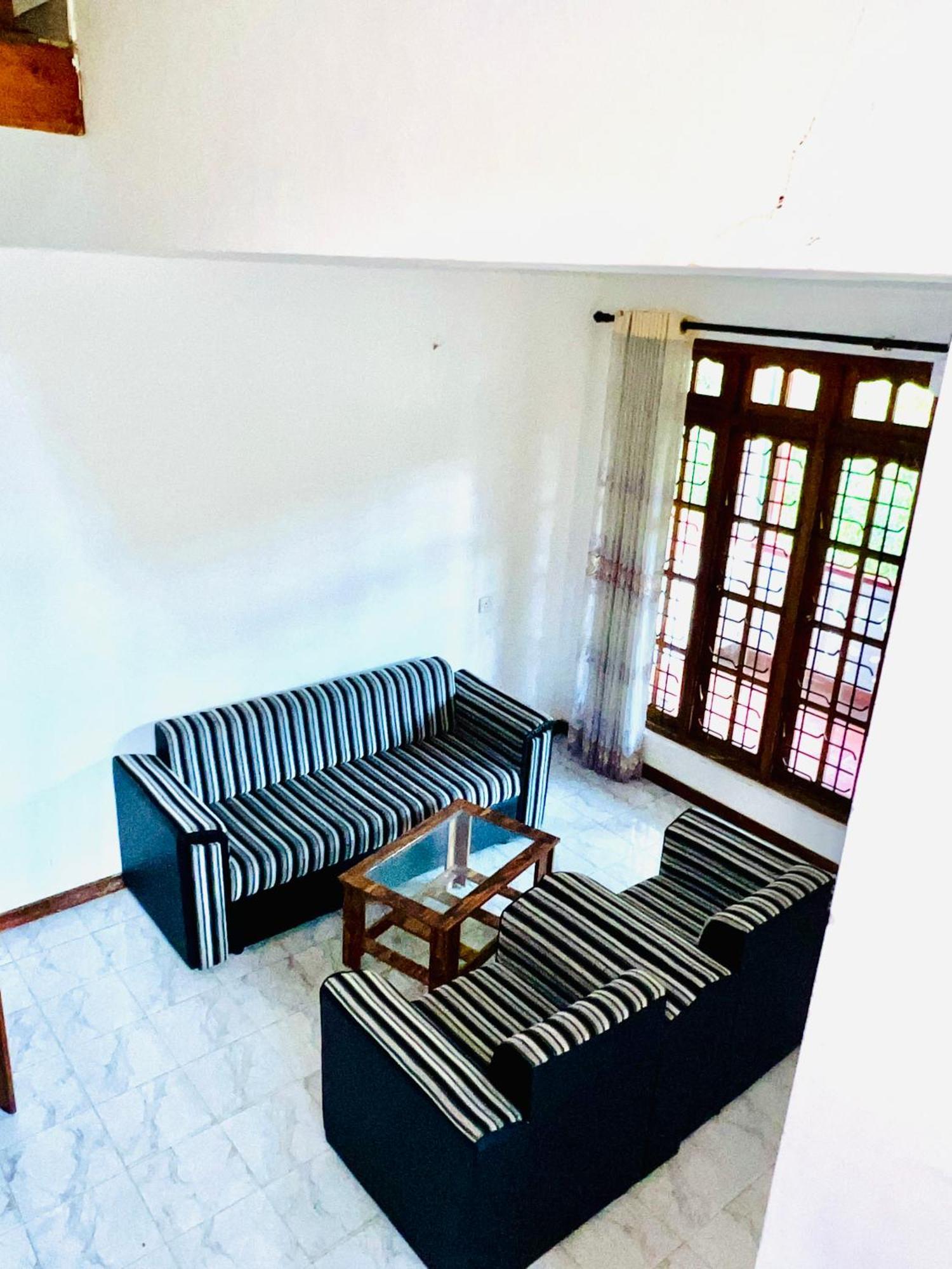 Pineview Lodge אלה מראה חיצוני תמונה
